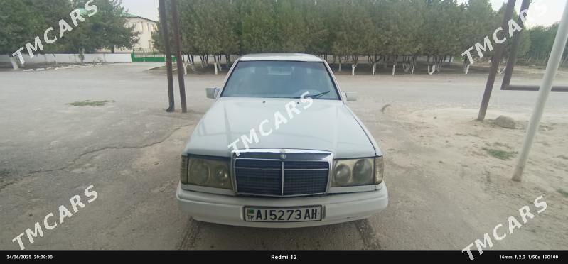 Mercedes-Benz 300E 1988 - 20 000 TMT - Гёкдепе - img 3