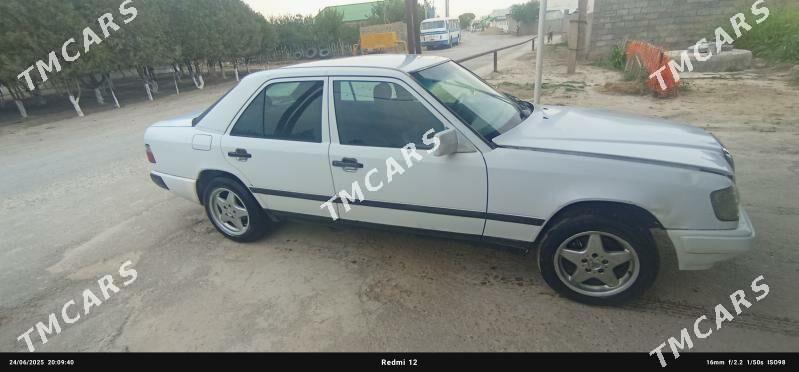 Mercedes-Benz 300E 1988 - 20 000 TMT - Гёкдепе - img 6