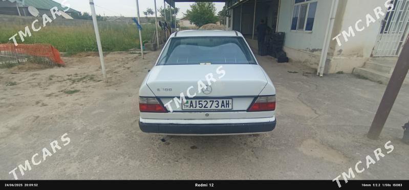 Mercedes-Benz 300E 1988 - 20 000 TMT - Гёкдепе - img 4