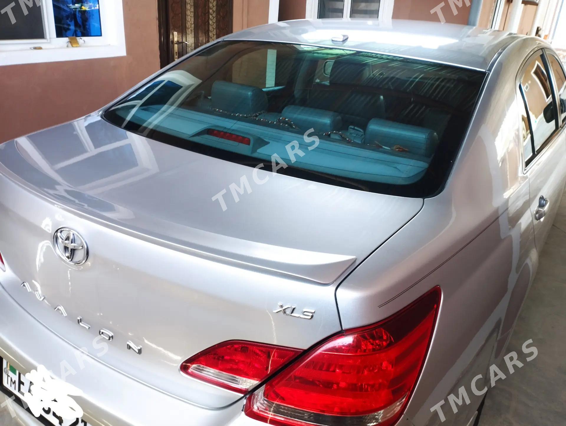 Toyota Avalon 2005 - 160 000 TMT - Ёлётен - img 3