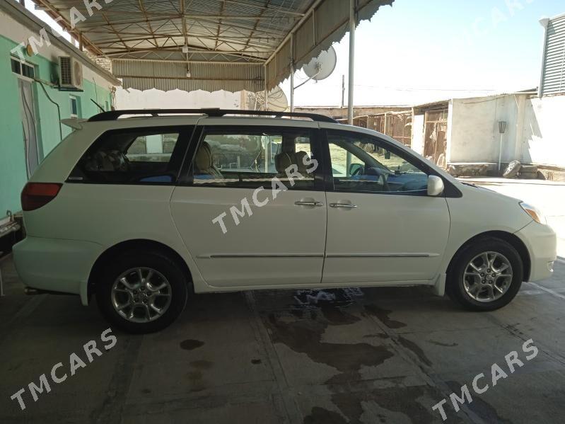 Toyota Sienna 2004 - 230 000 TMT - Векильбазар - img 4