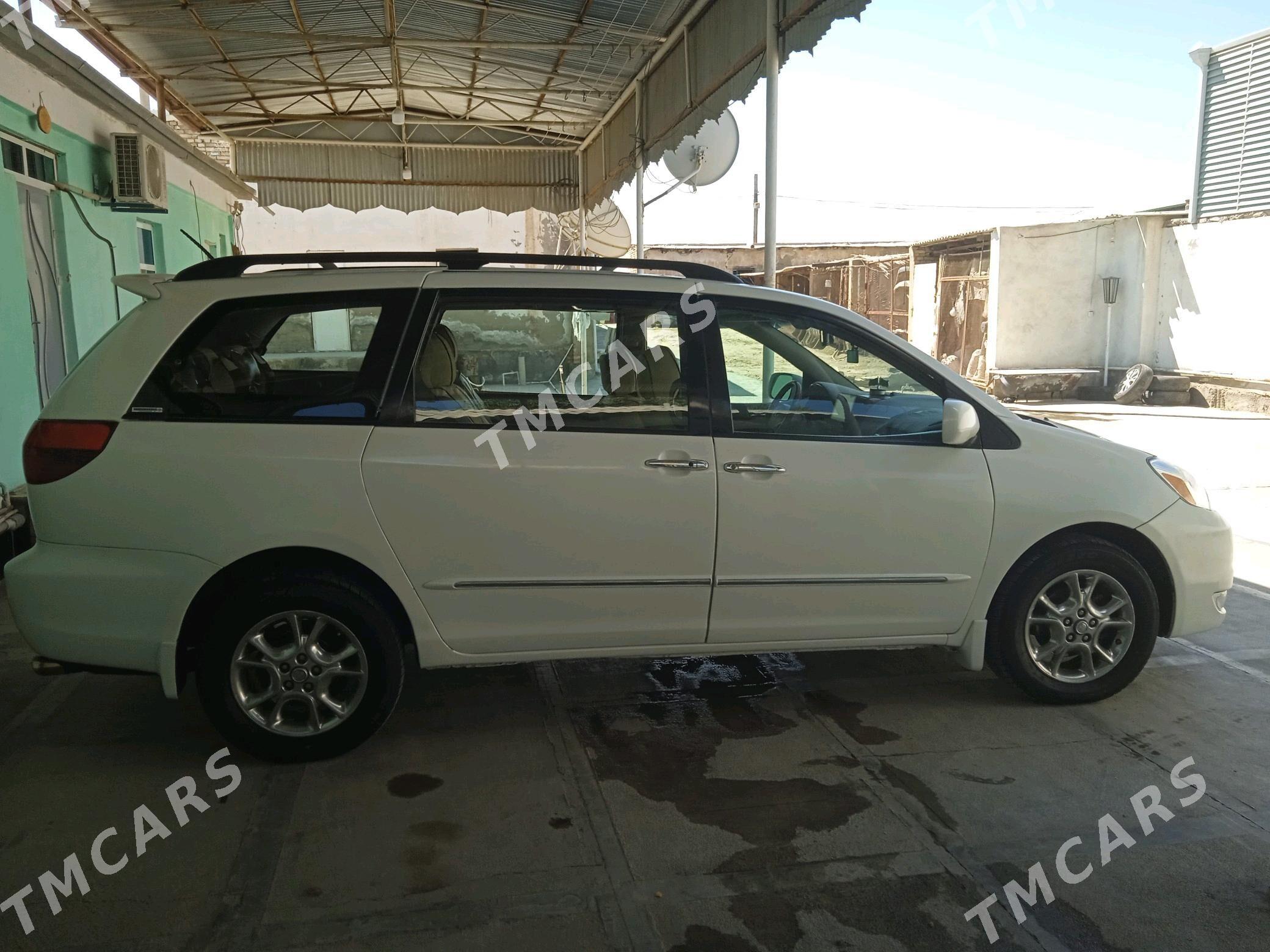 Toyota Sienna 2004 - 230 000 TMT - Векильбазар - img 9
