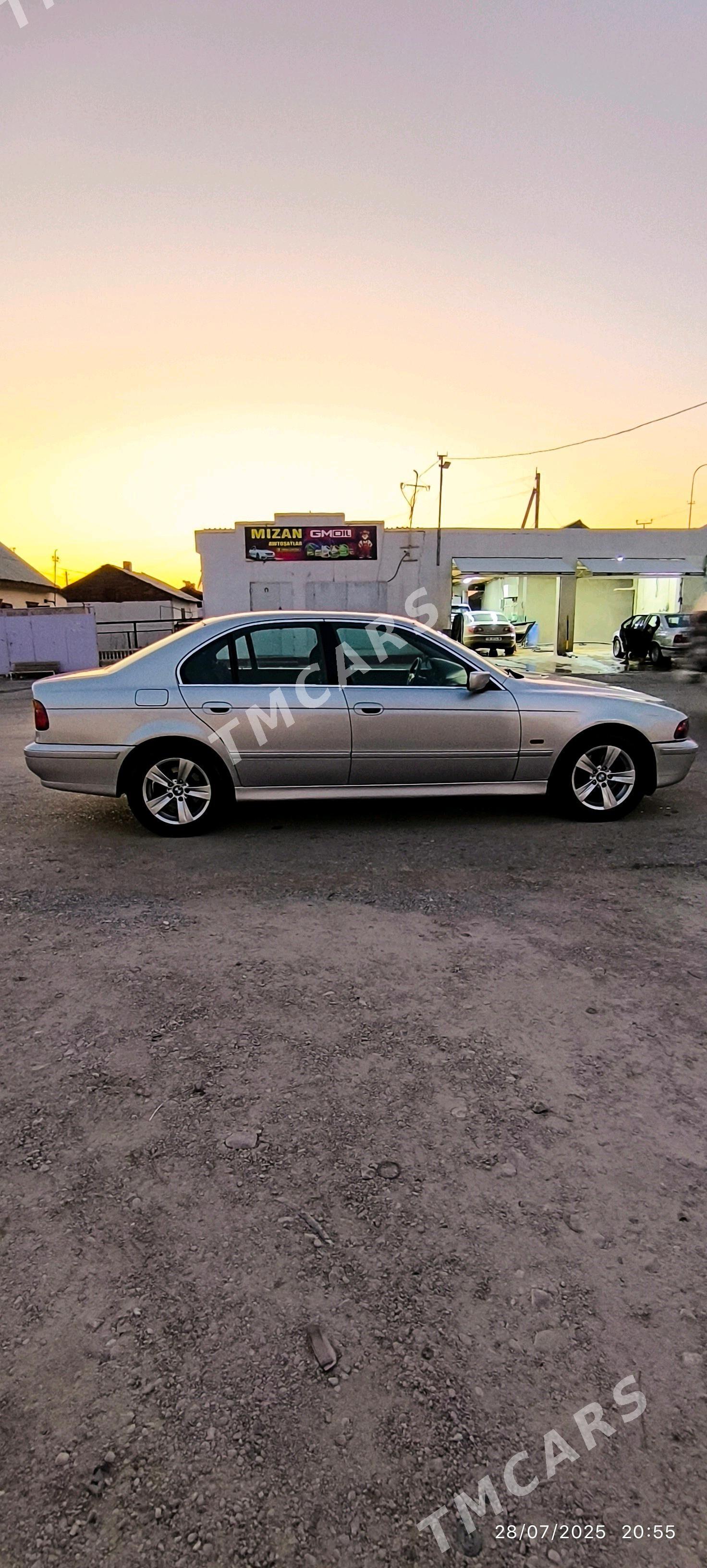 BMW 528 1996 - 79 000 TMT - Балканабат - img 9