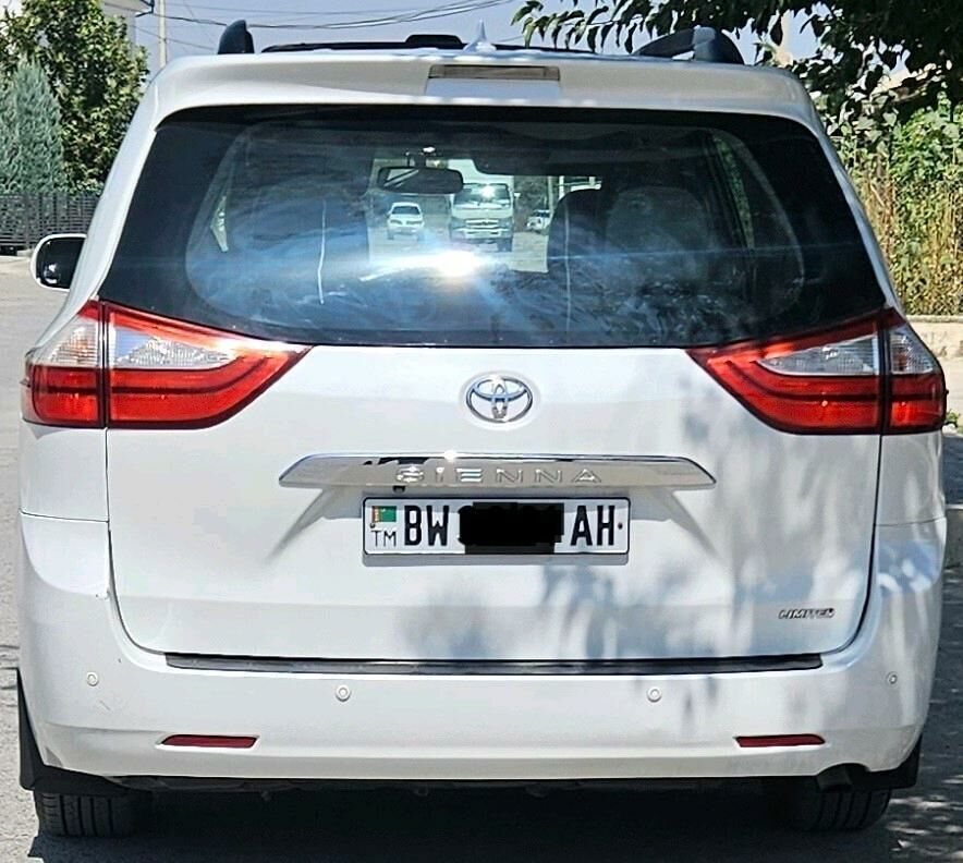 Toyota Sienna 2010 - 310 000 TMT - Aşgabat - img 2