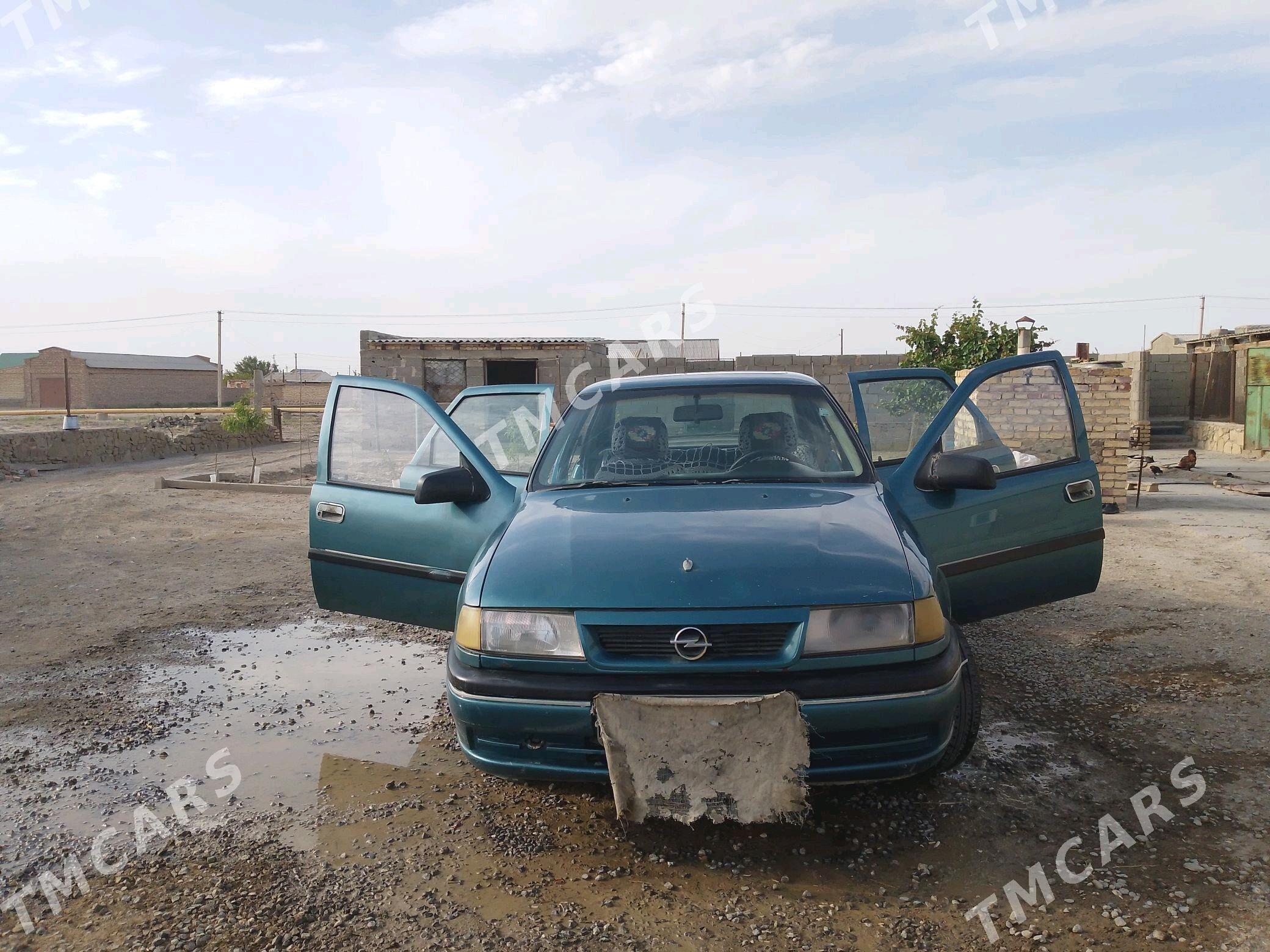 Opel Vectra 1993 - 28 000 TMT - Берекет - img 8