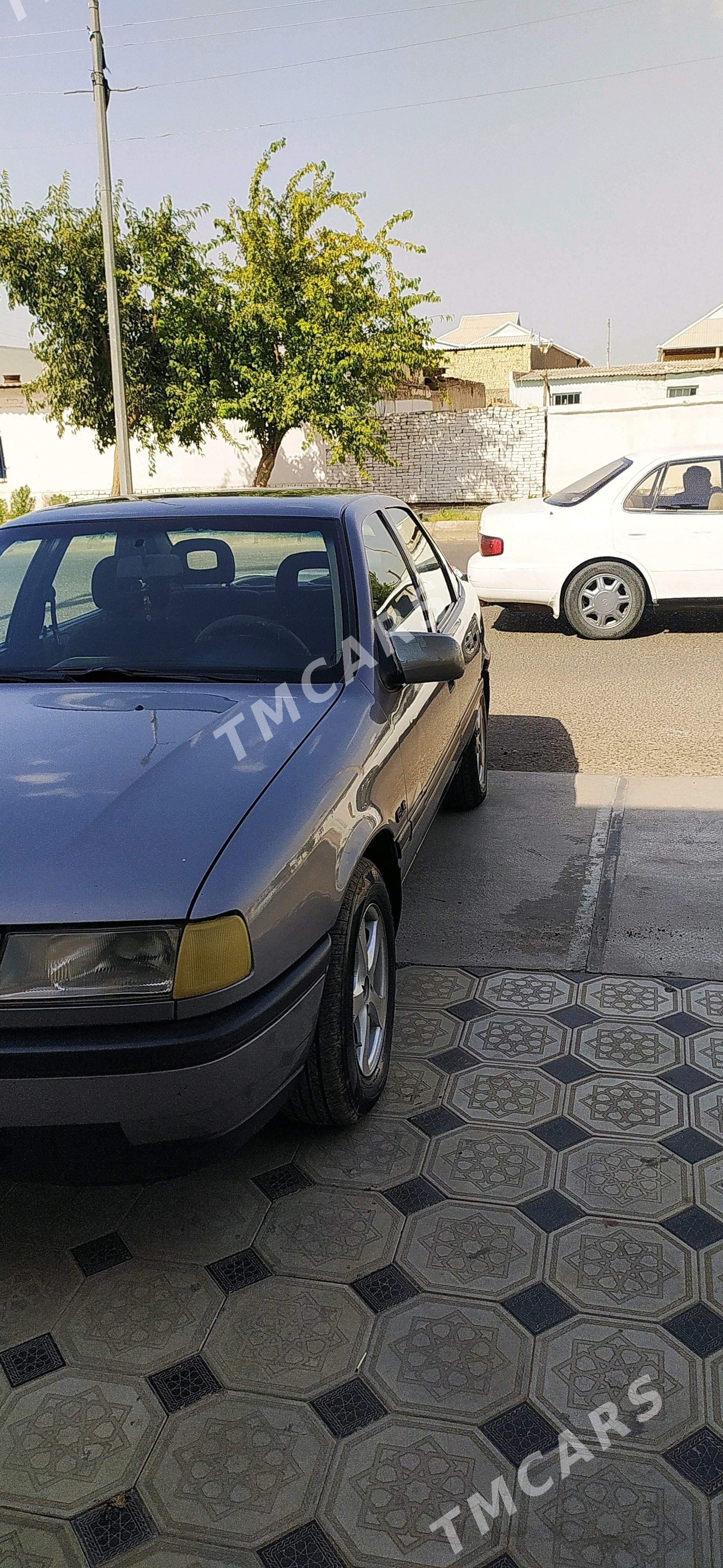 Opel Vectra 1993 - 37 000 TMT - Байрамали - img 3
