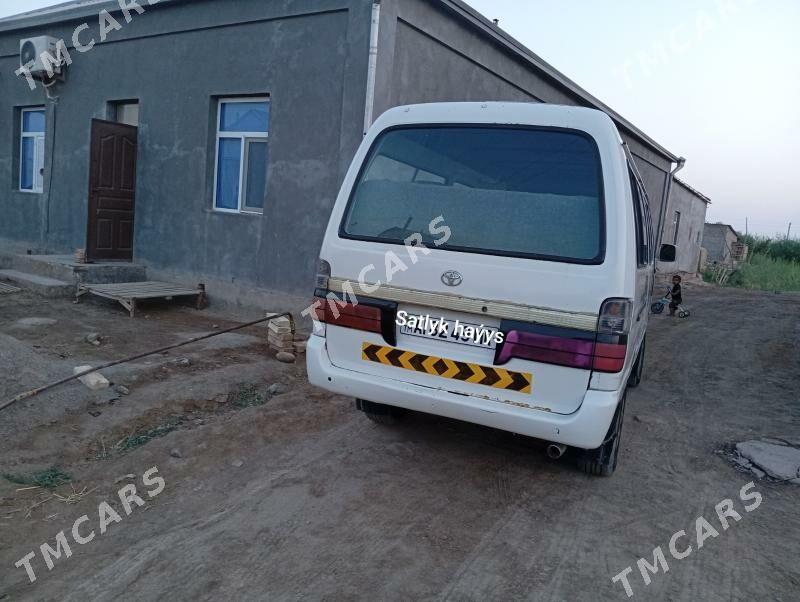 Toyota Hiace 2008 - 100 000 TMT - Мургап - img 2