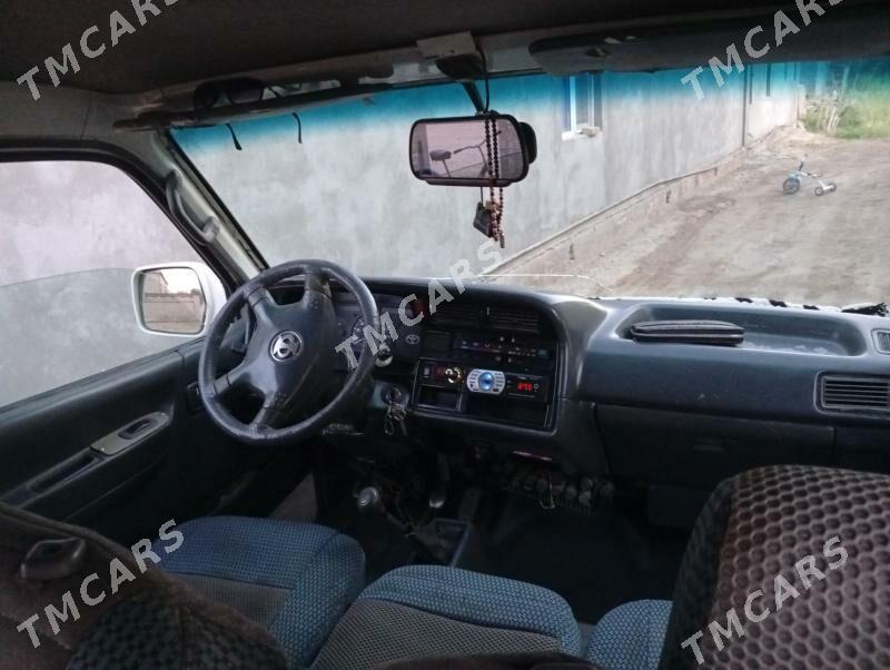 Toyota Hiace 2008 - 100 000 TMT - Мургап - img 3