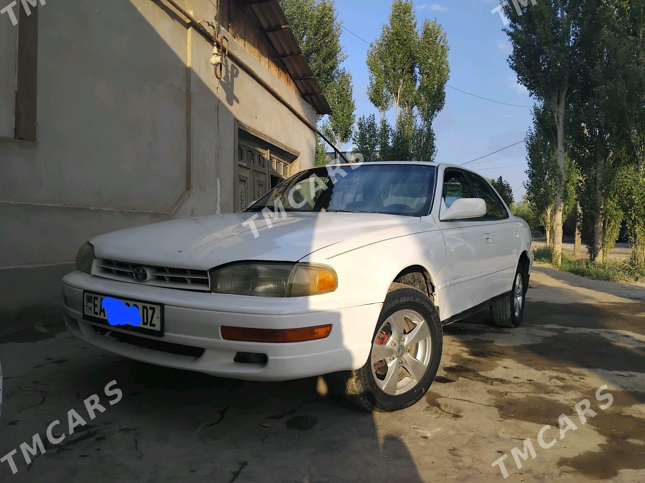 Toyota Camry 1993 - 75 000 TMT - Кёнеургенч - img 4