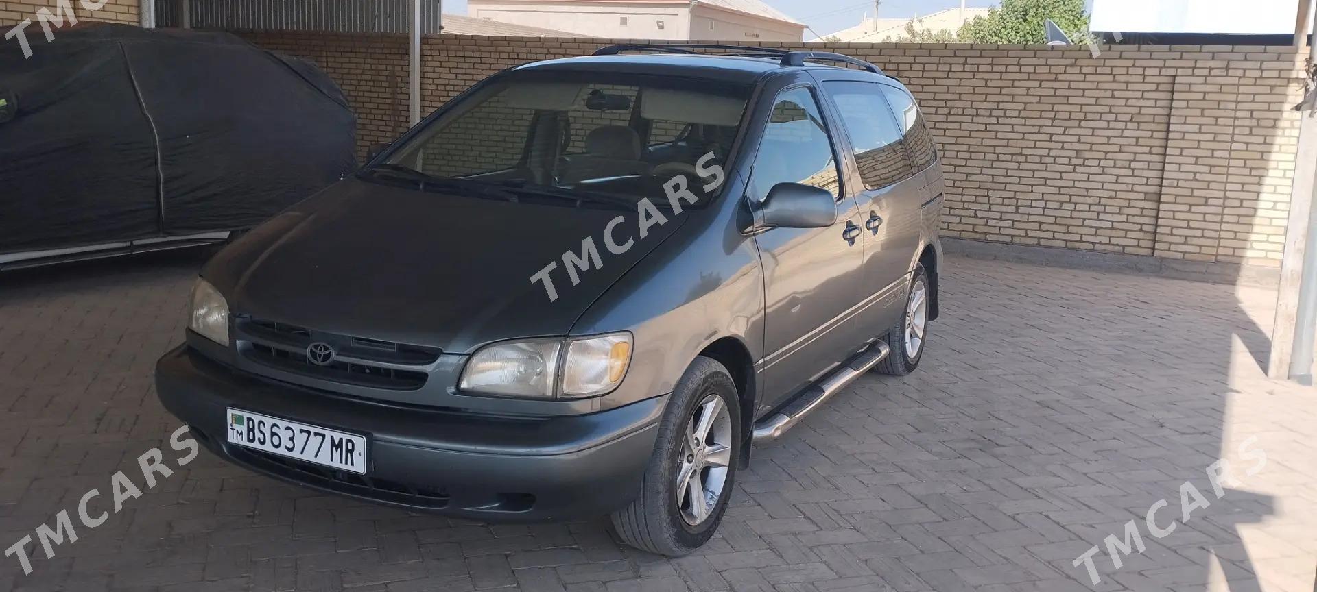 Toyota Sienna 2000 - 150 000 TMT - Мургап - img 3
