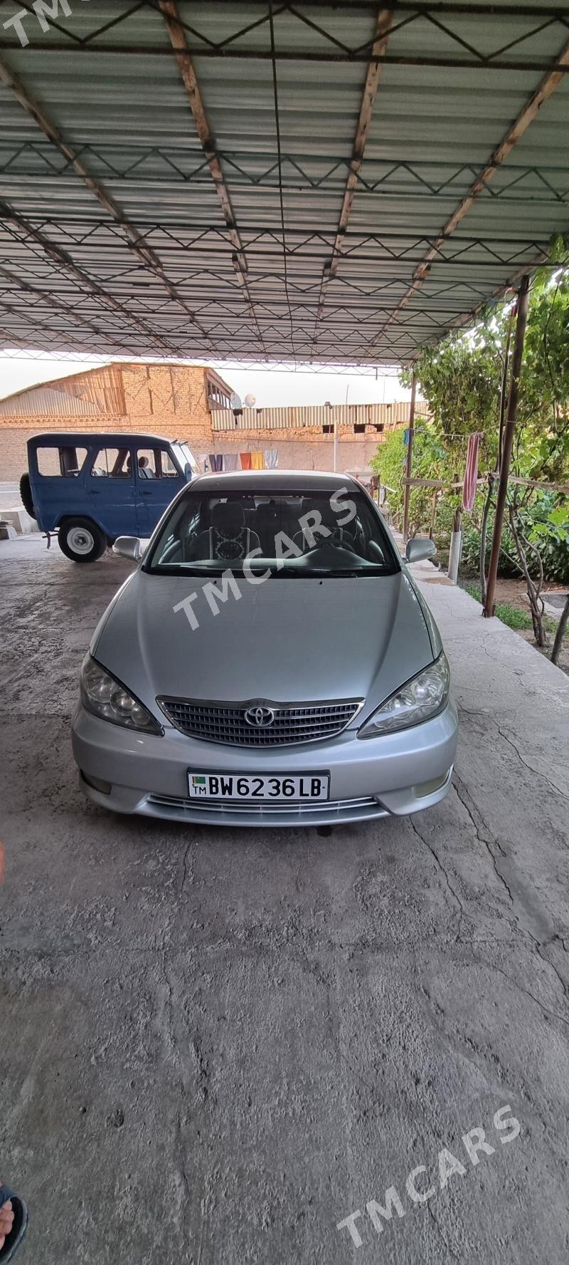 Toyota Camry 2003 - 130 000 TMT - Фарап - img 3