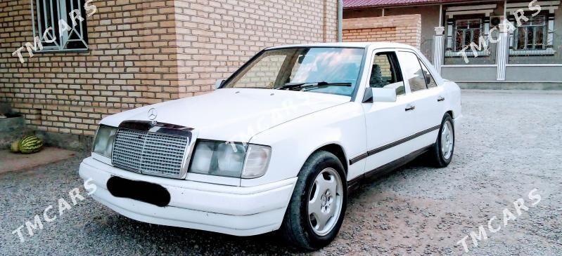 Mercedes-Benz C250 1987 - 25 000 TMT - Mary - img 4