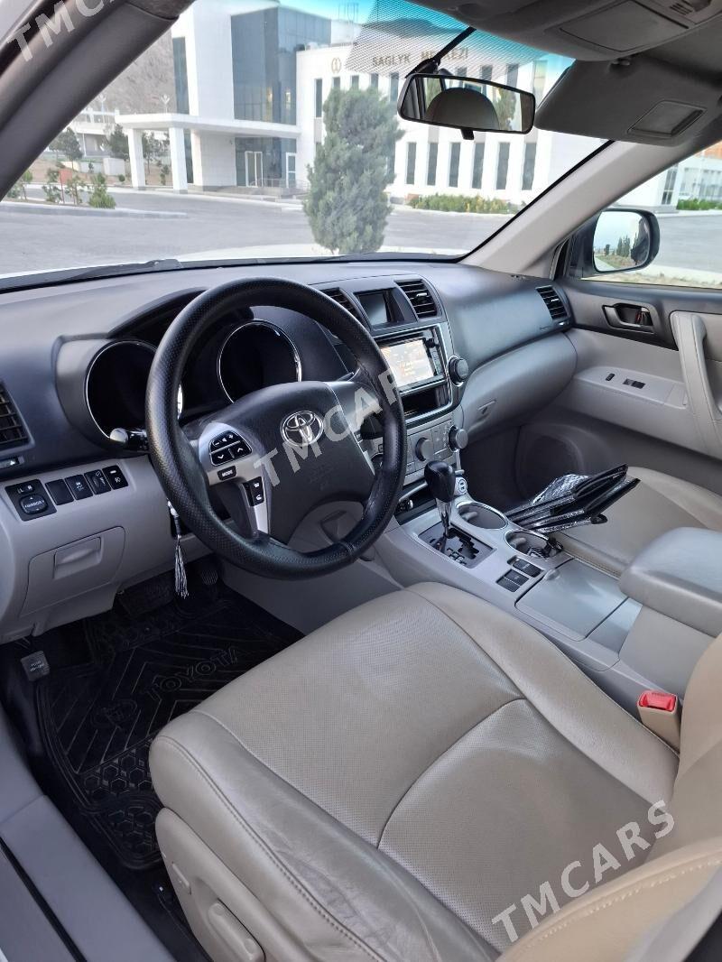 Toyota Highlander 2013 - 320 000 TMT - Туркменбаши - img 4