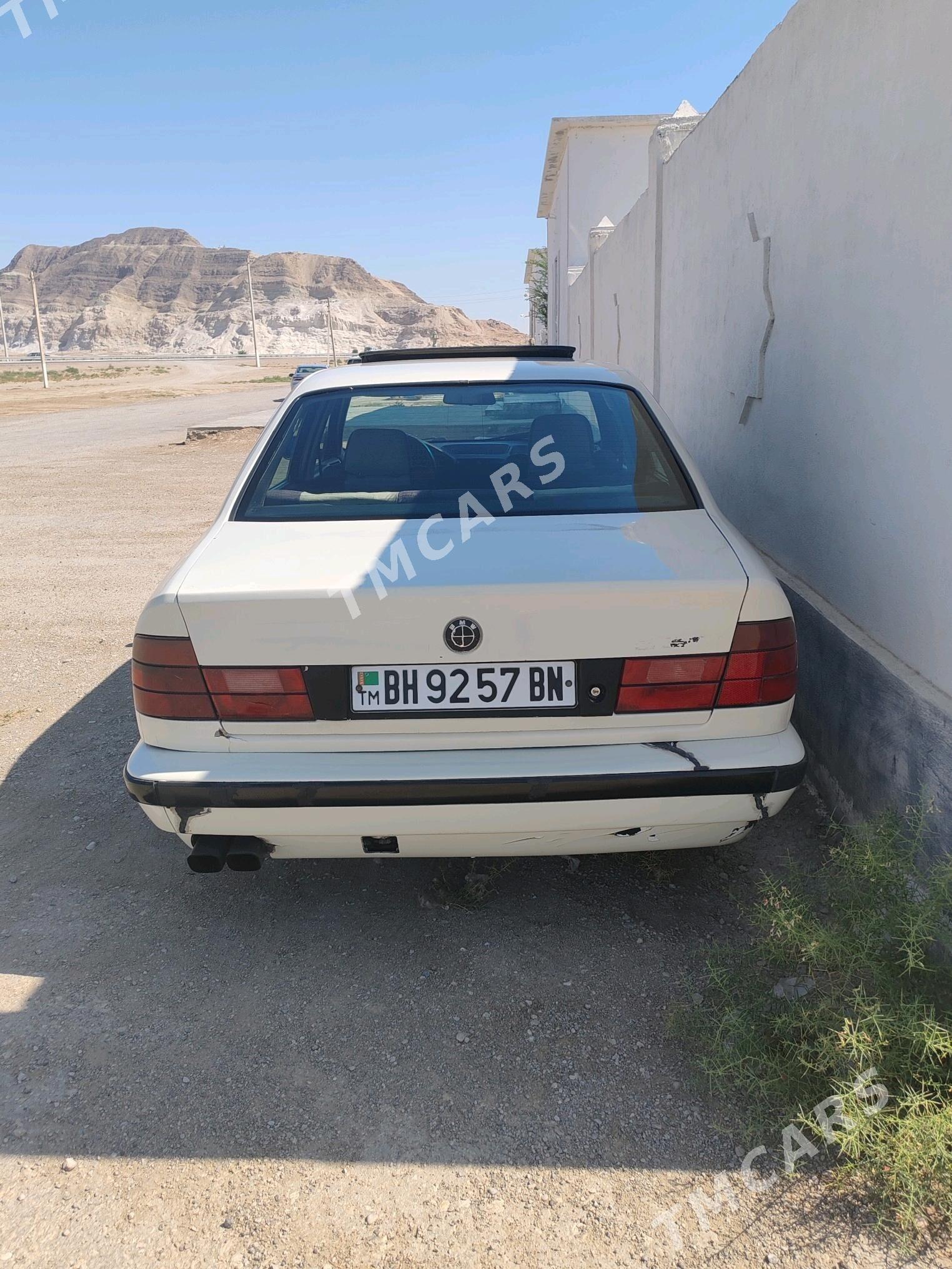 BMW 525 1989 - 42 000 TMT - Jebel - img 3