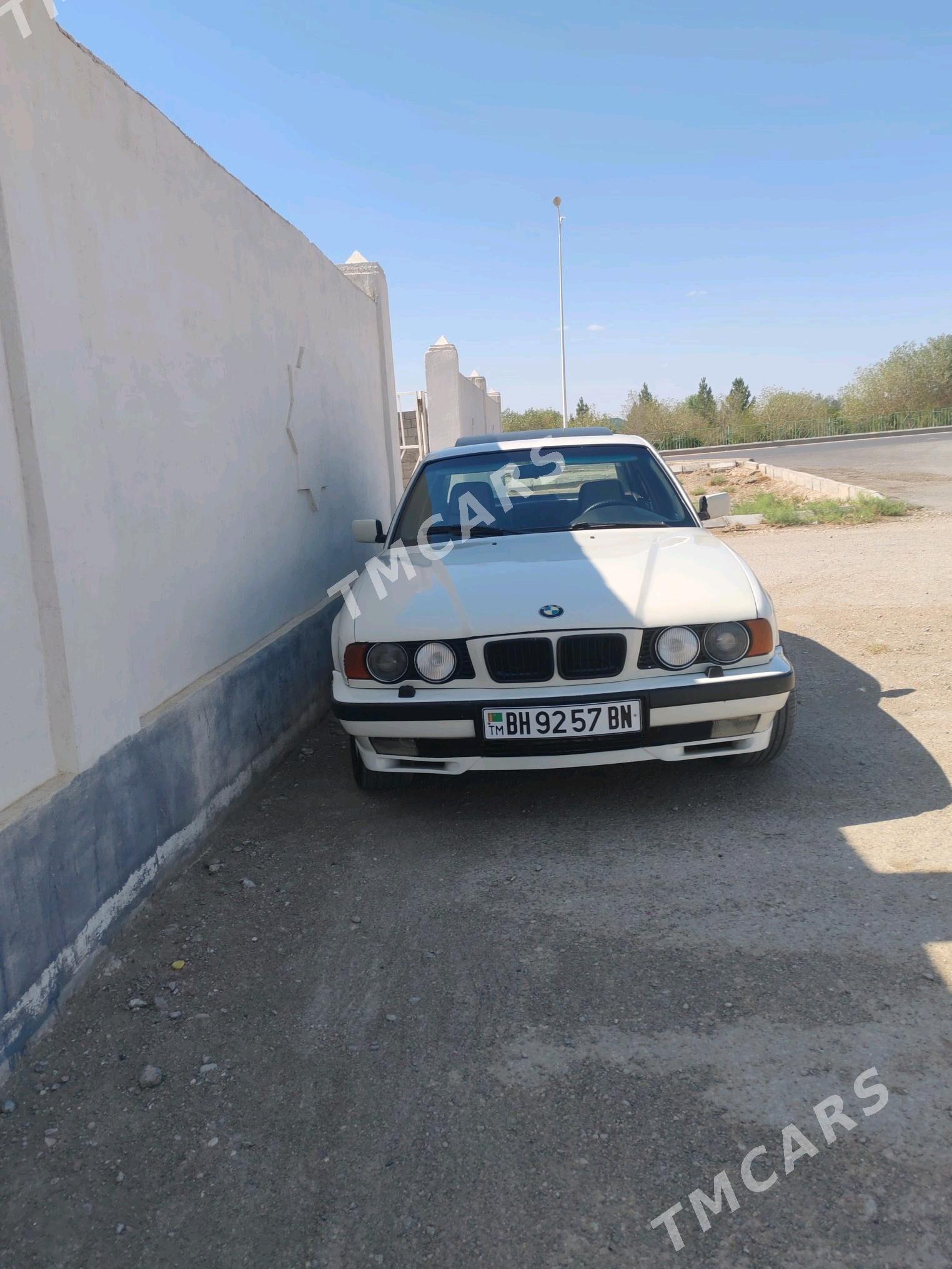 BMW 525 1989 - 42 000 TMT - Jebel - img 4
