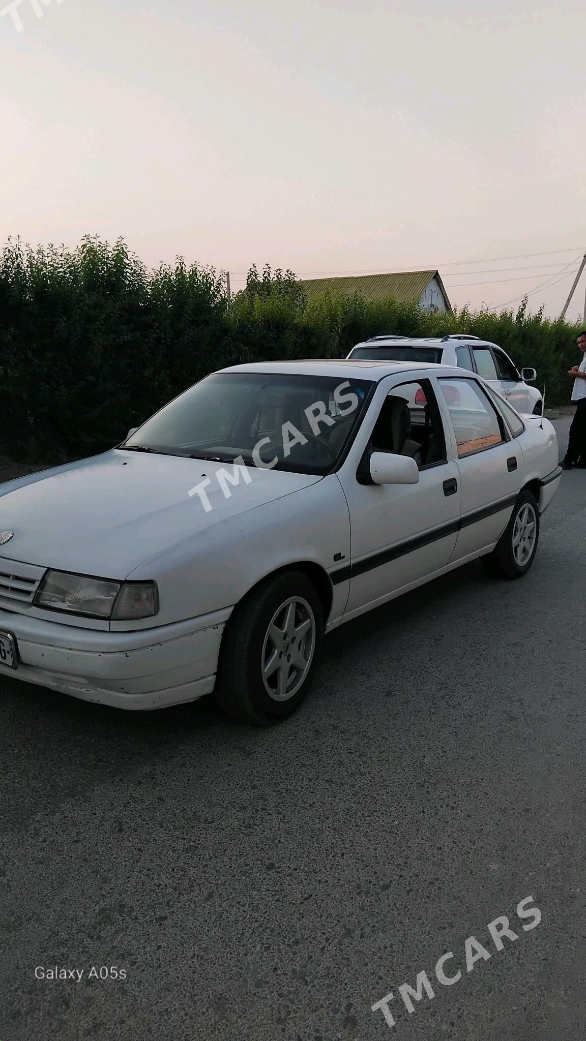 Opel Vectra 1991 - 32 000 TMT - 30 мкр - img 3
