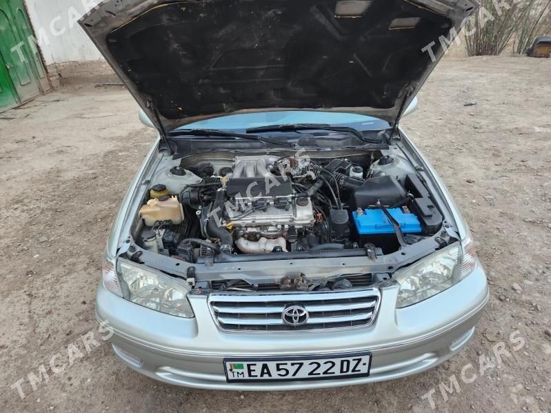 Toyota Camry 2000 - 155 000 TMT - Köneürgenç - img 2
