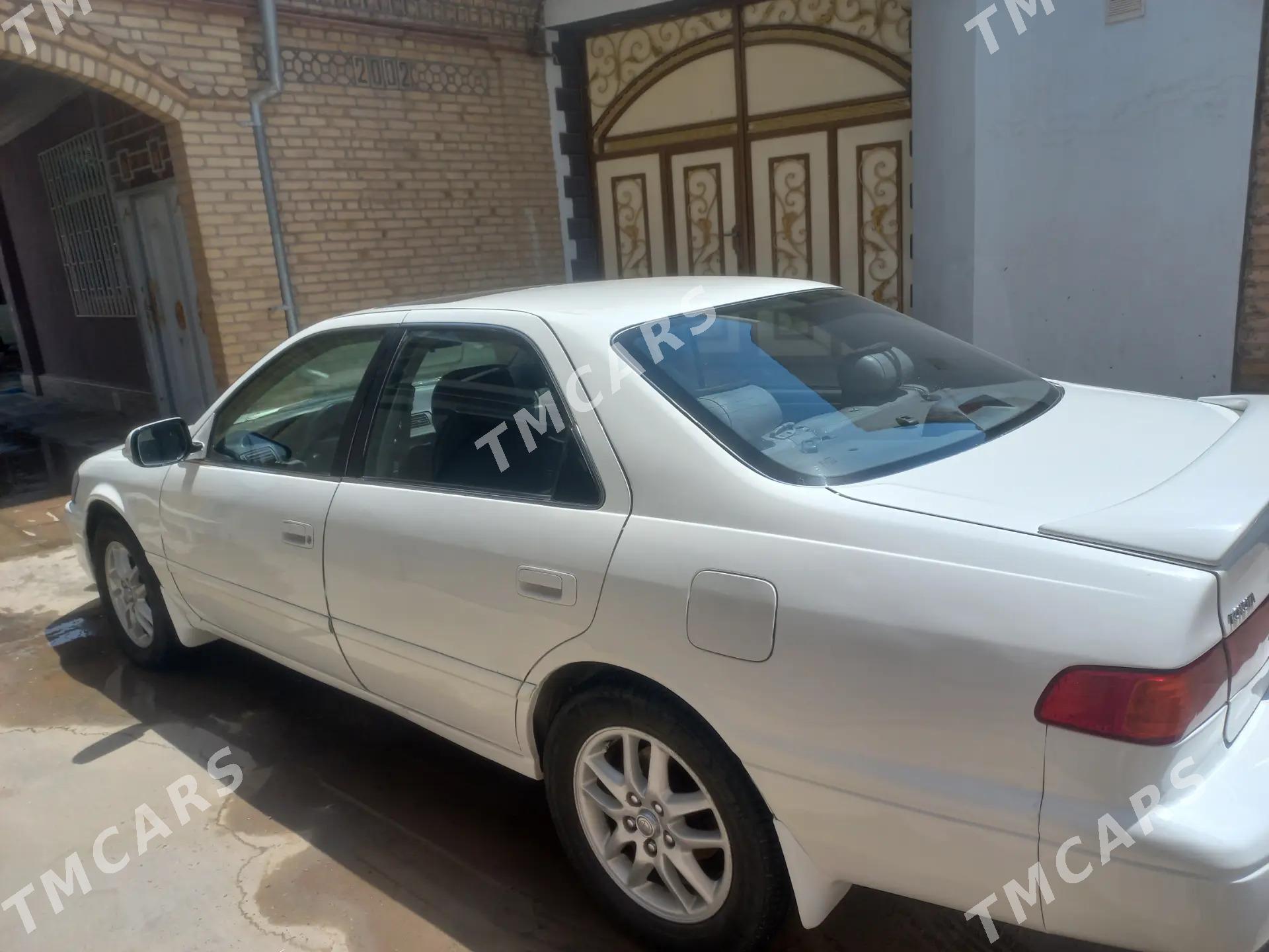 Toyota Camry 2001 - 140 000 TMT - Керки - img 2