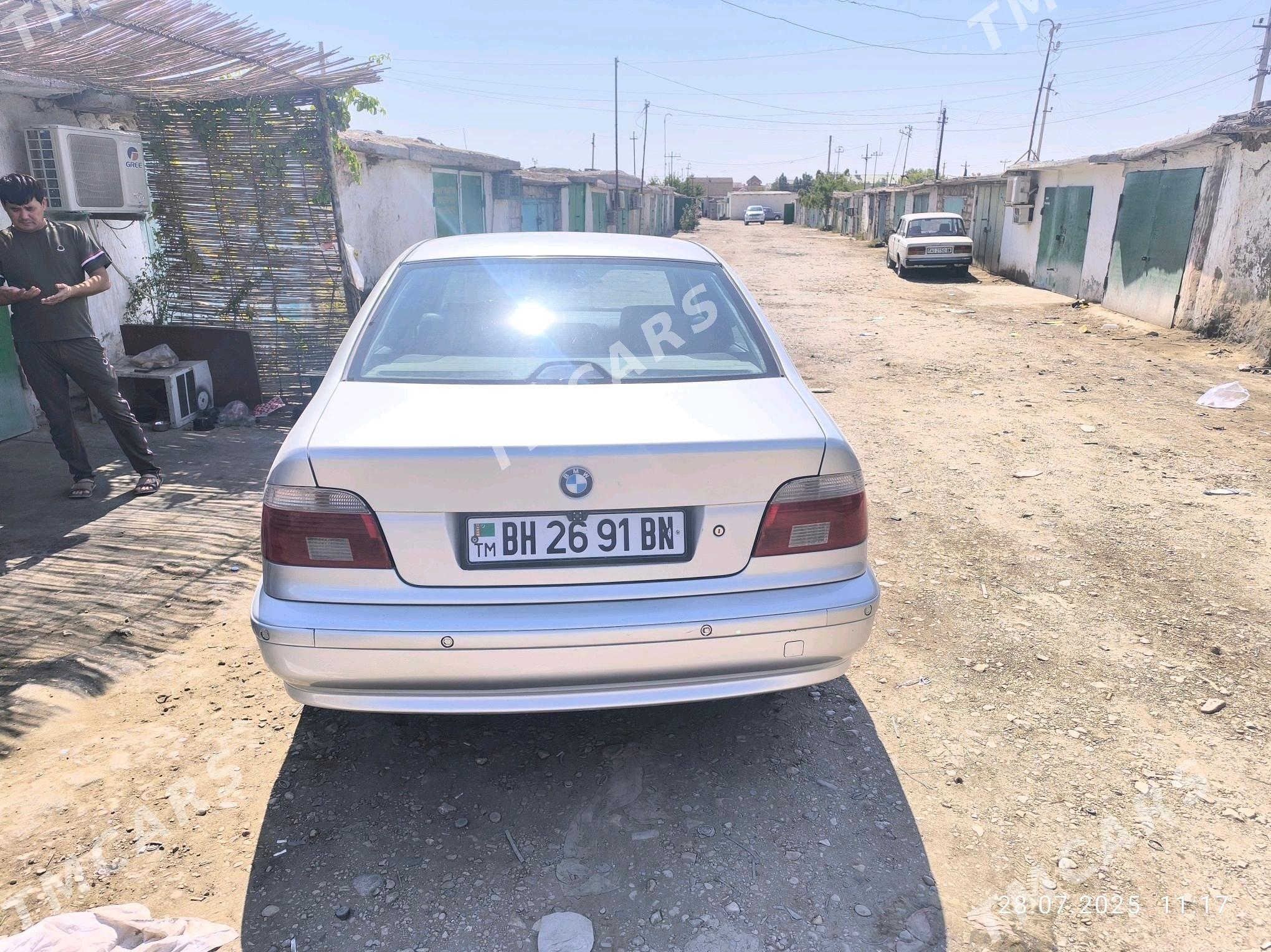 BMW 525 1999 - 100 000 TMT - Balkanabat - img 4
