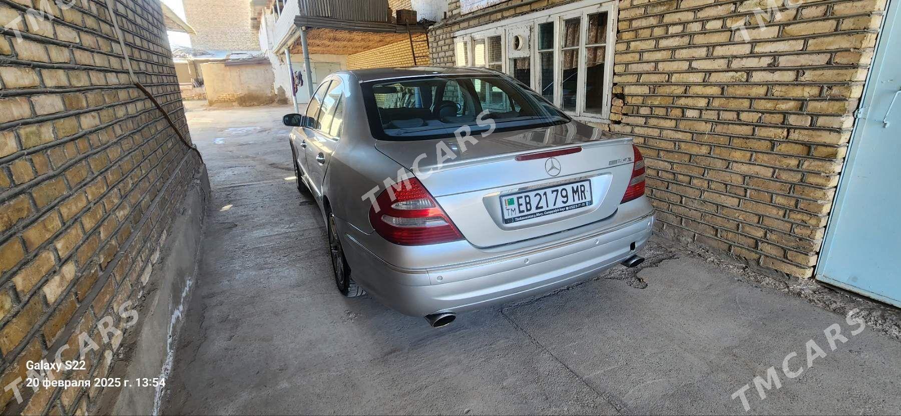 Mercedes-Benz E320 2003 - 150 000 TMT - Байрамали - img 4