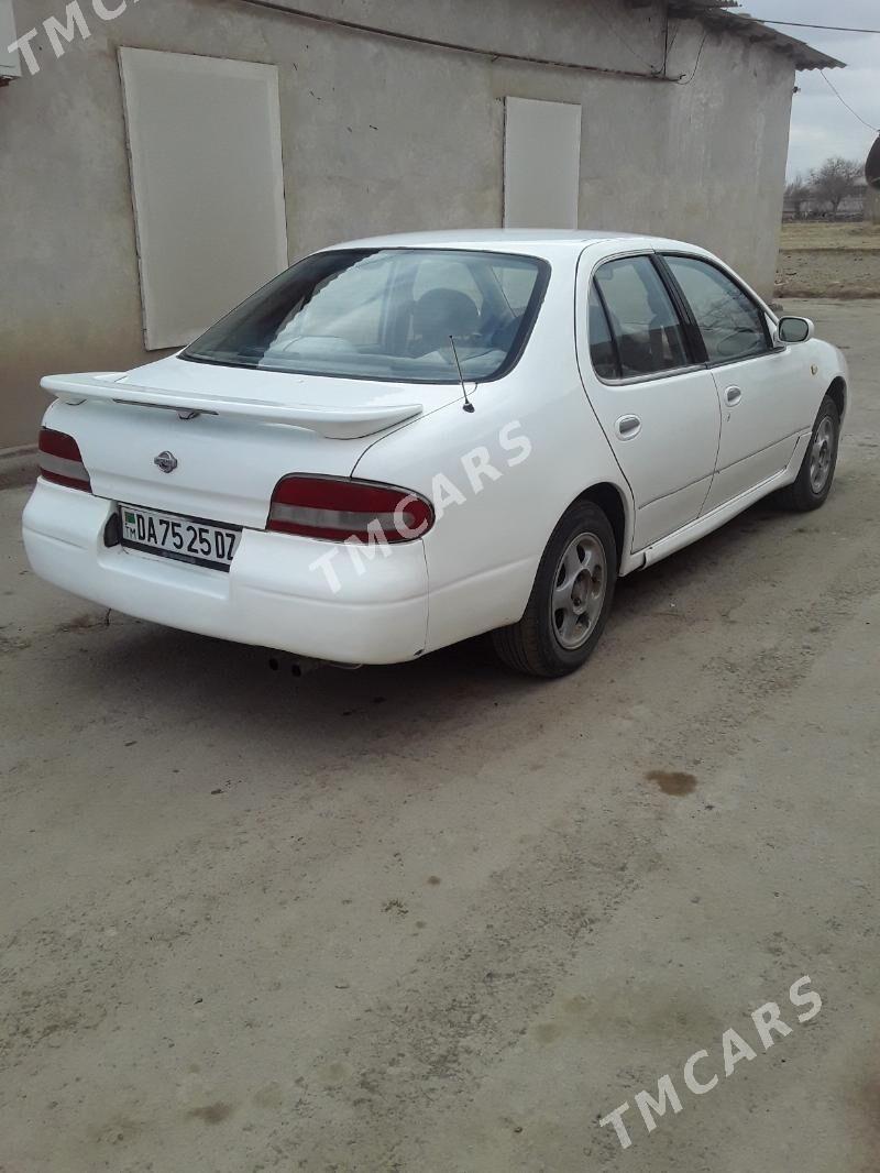 Nissan Maxima 1993 - 30 000 TMT - Гурбансолтан Едже - img 2