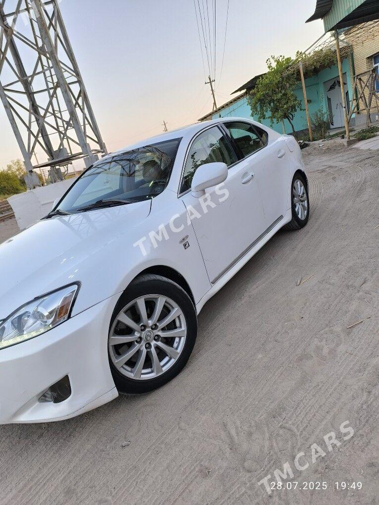 Lexus IS 300 2007 - 135 000 TMT - Фарап - img 5