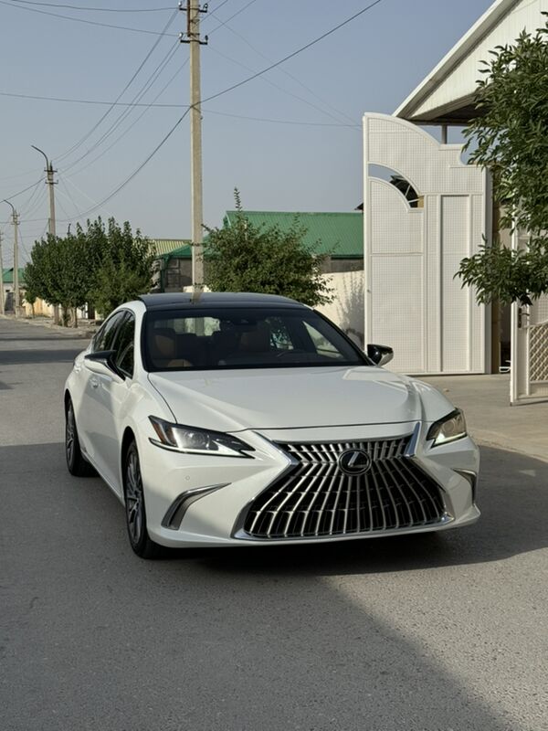 Lexus ES 350 2021 - 570 000 TMT - Büzmeýin - img 3