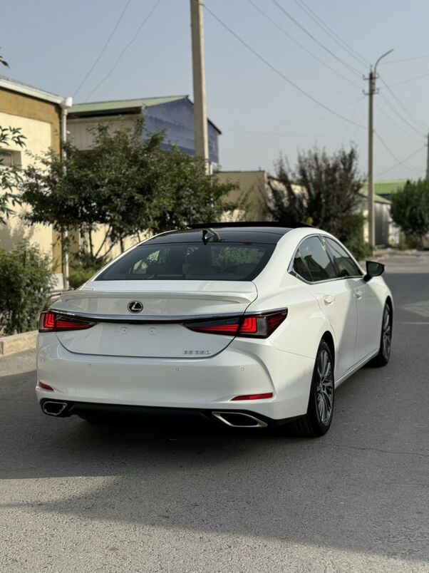 Lexus ES 350 2021 - 570 000 TMT - Büzmeýin - img 7