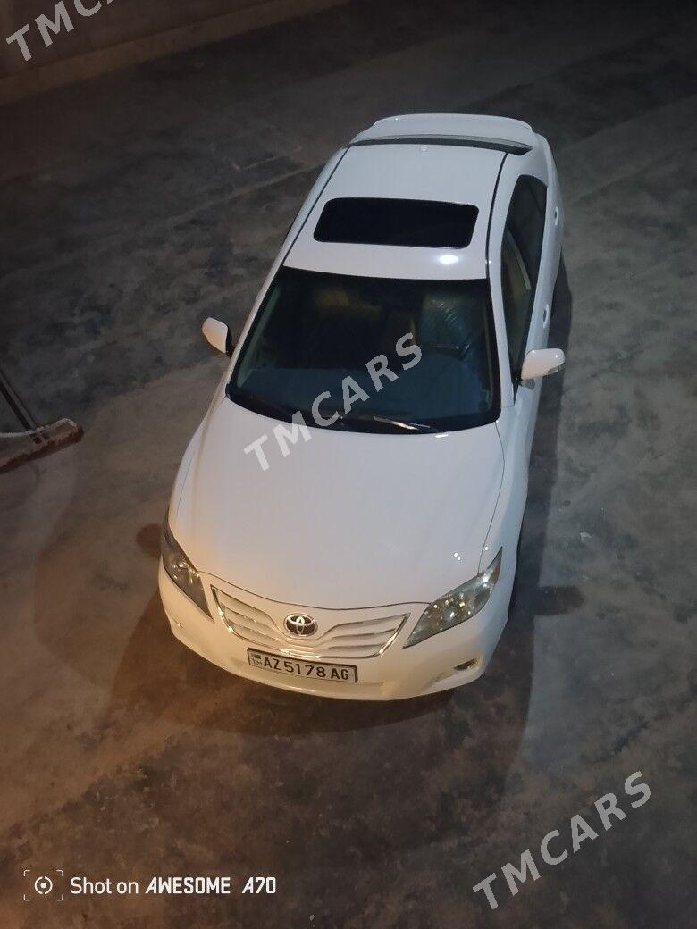 Toyota Camry 2011 - 180 000 TMT - Garadamak - img 2