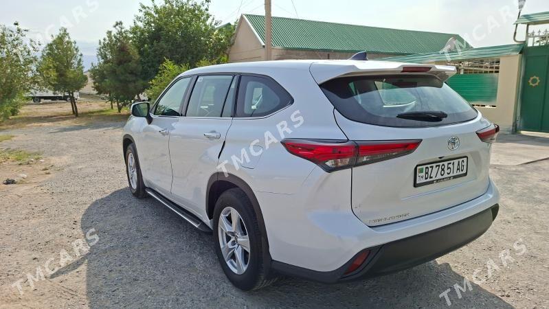 Toyota Highlander 2022 - 600 000 TMT - Ашхабад - img 2