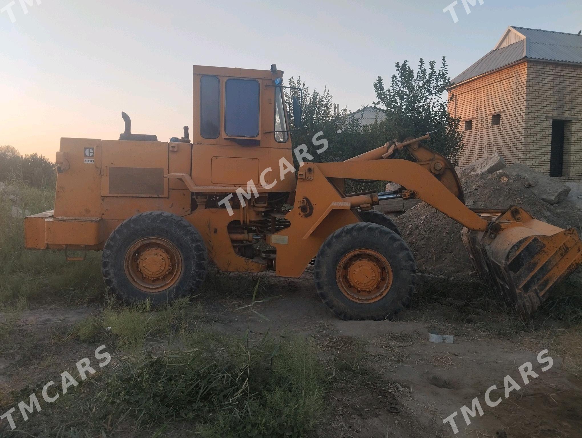 Caterpillar Dozer 2010 - 220 000 TMT - Mary - img 2