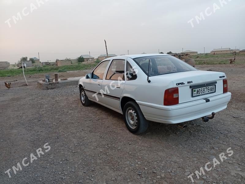 Opel Vectra 1990 - 33 000 TMT - Серахс - img 8