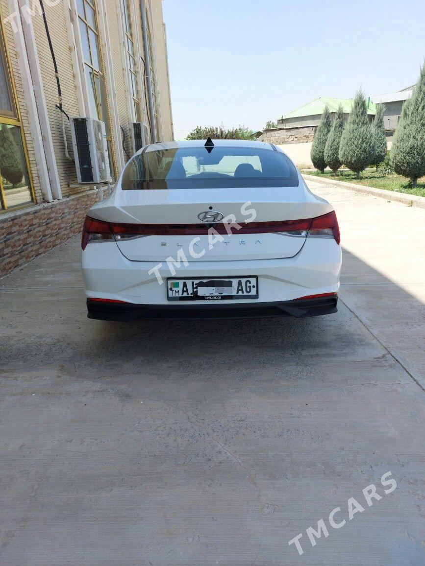 Hyundai Elantra 2021 - 240 000 TMT - Büzmeýin - img 2
