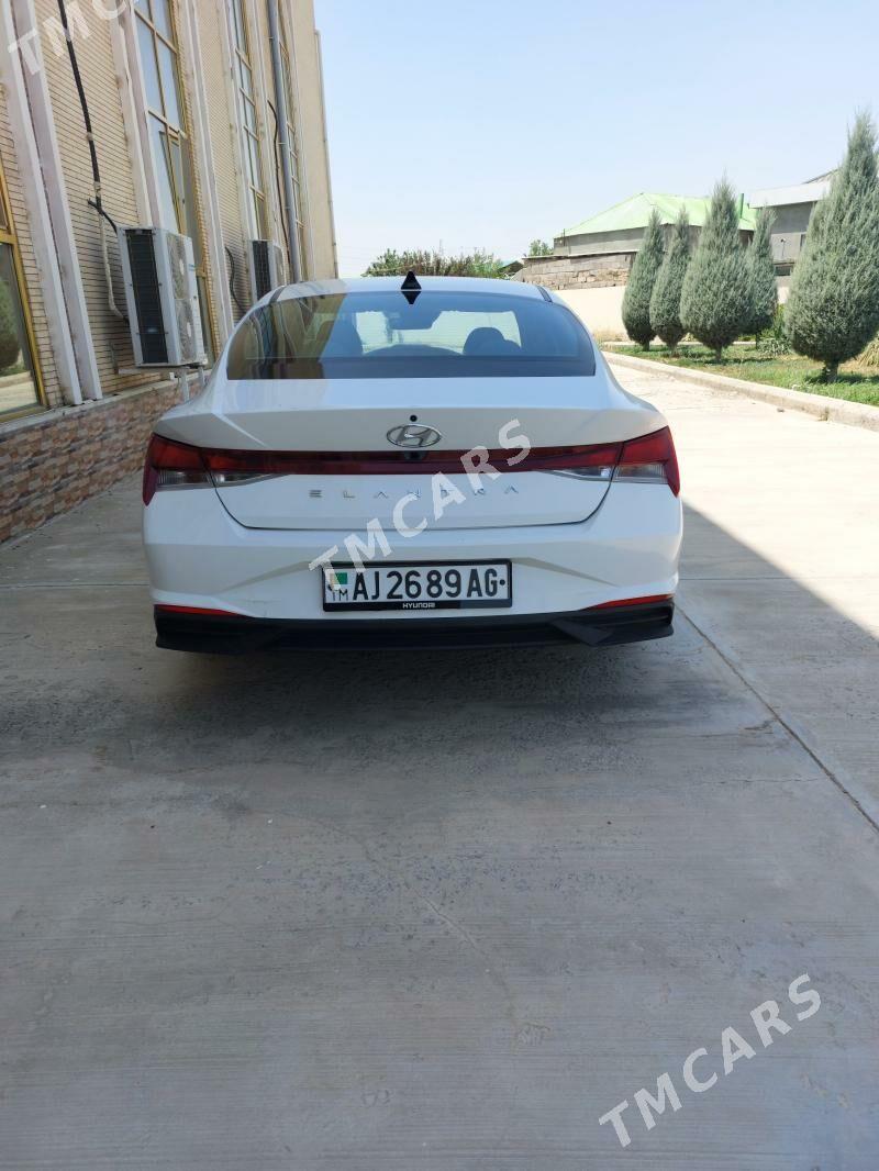 Hyundai Elantra 2021 - 240 000 TMT - Büzmeýin - img 6