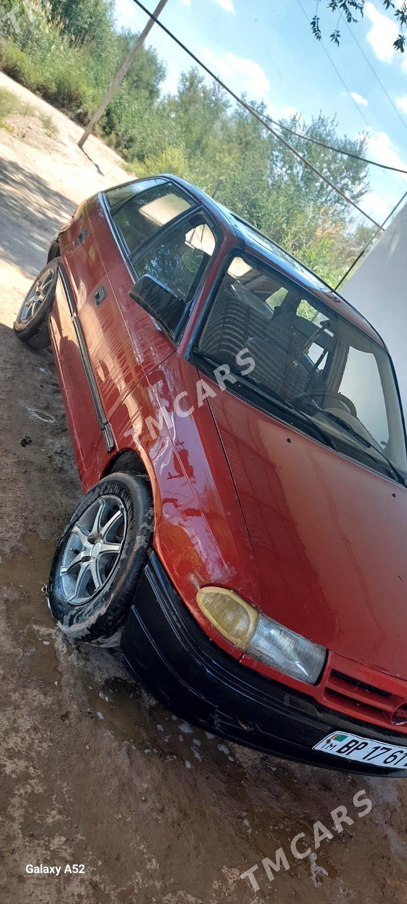 Opel Astra 1993 - 18 000 TMT - Губадаг - img 4