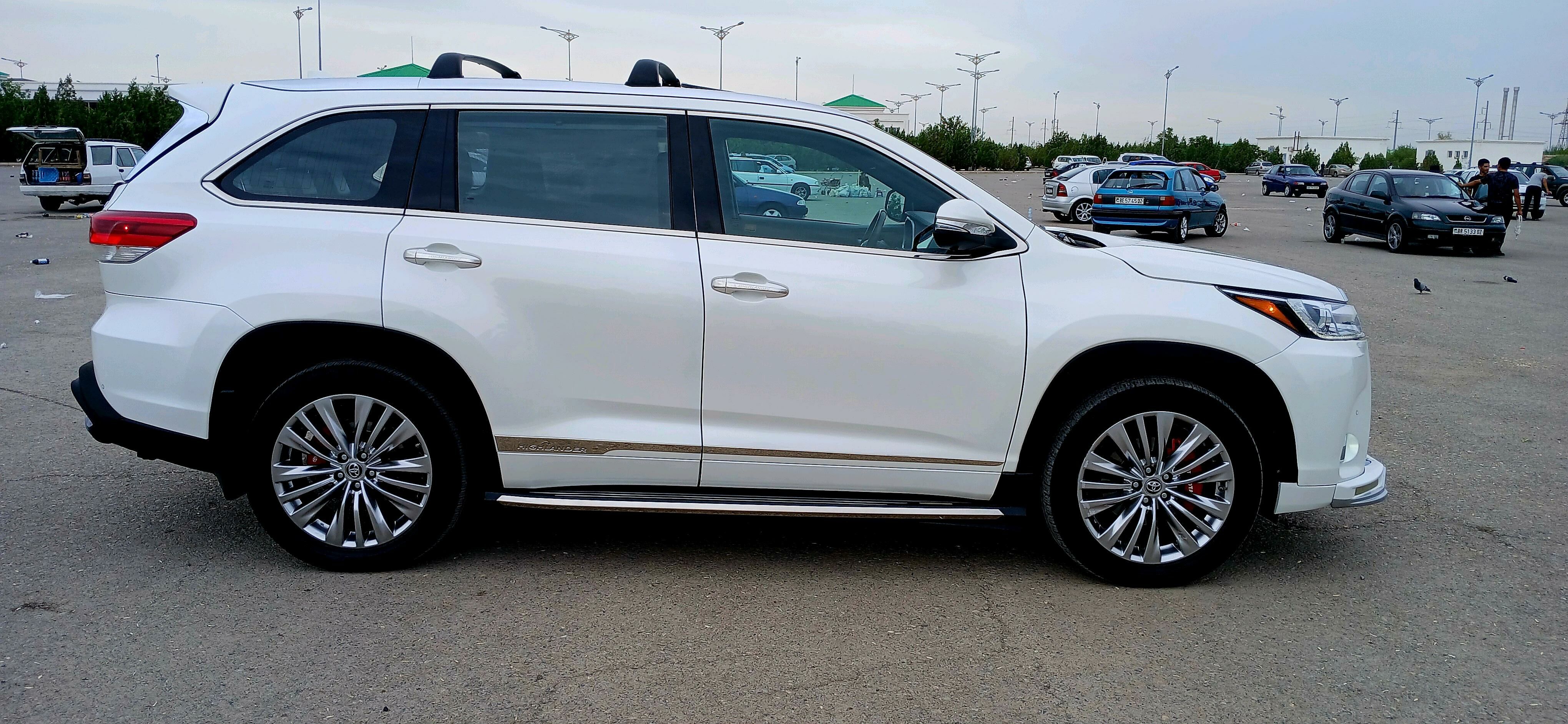 Toyota Highlander 2018 - 510 000 TMT - Daşoguz - img 3