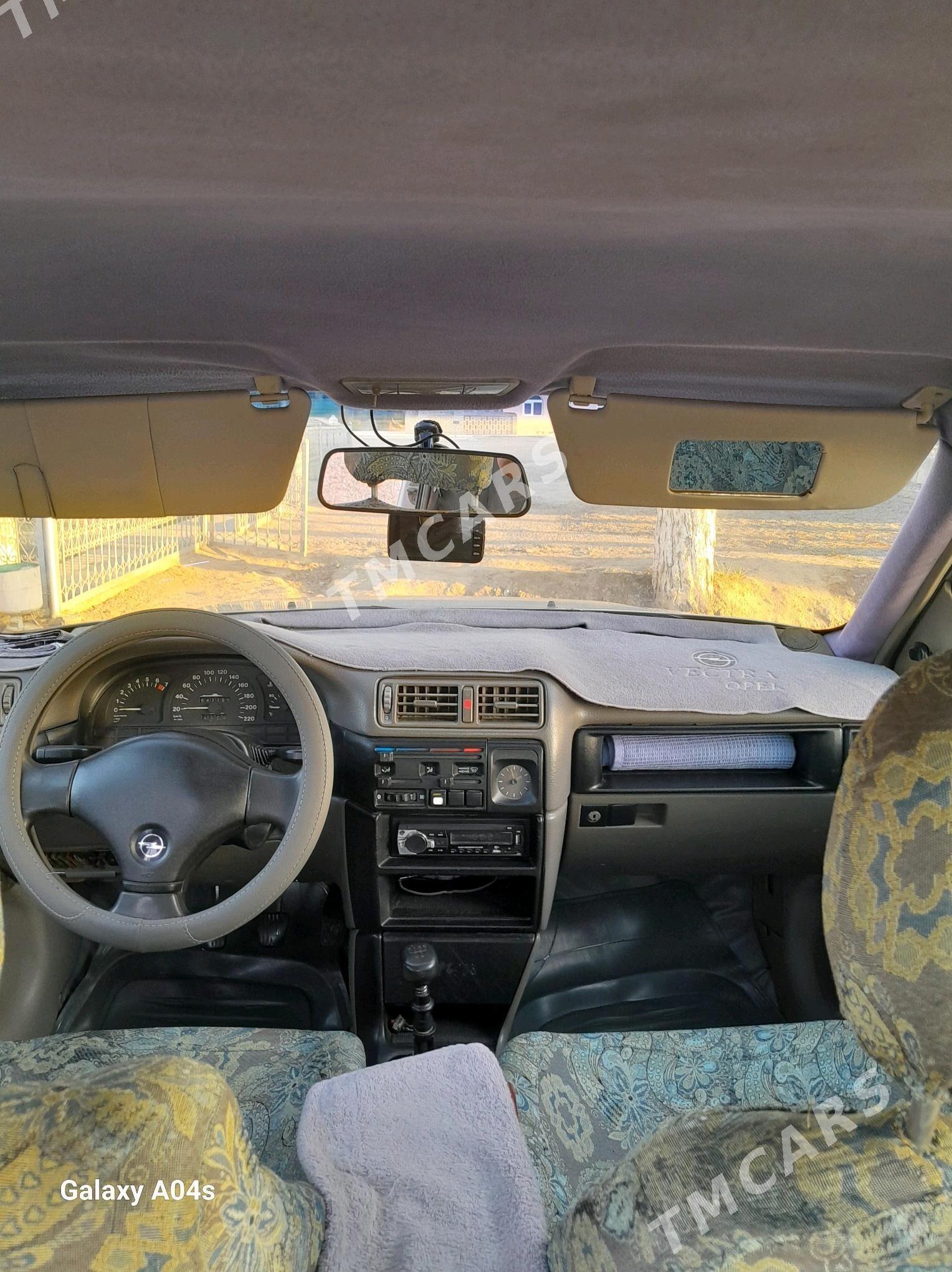 Opel Vectra 1992 - 40 000 TMT - Murgap - img 3