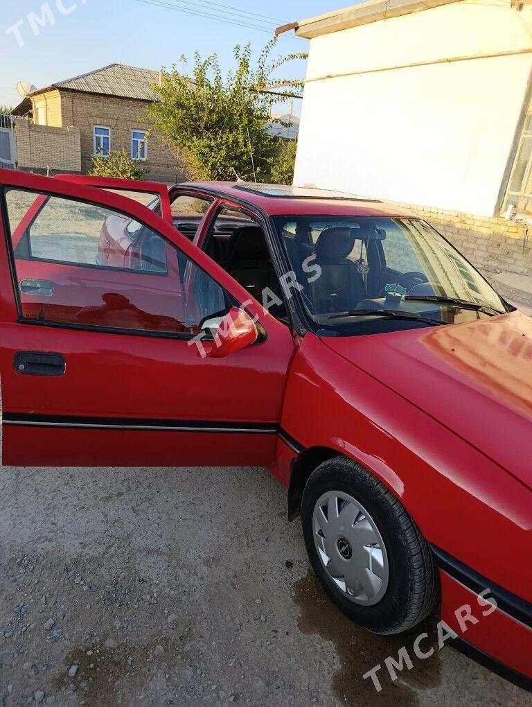 Opel Vectra 1991 - 32 000 TMT - Мары - img 5