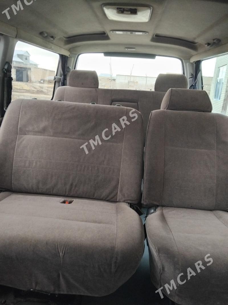 Toyota Hiace 2001 - 50 000 TMT - Mary - img 5