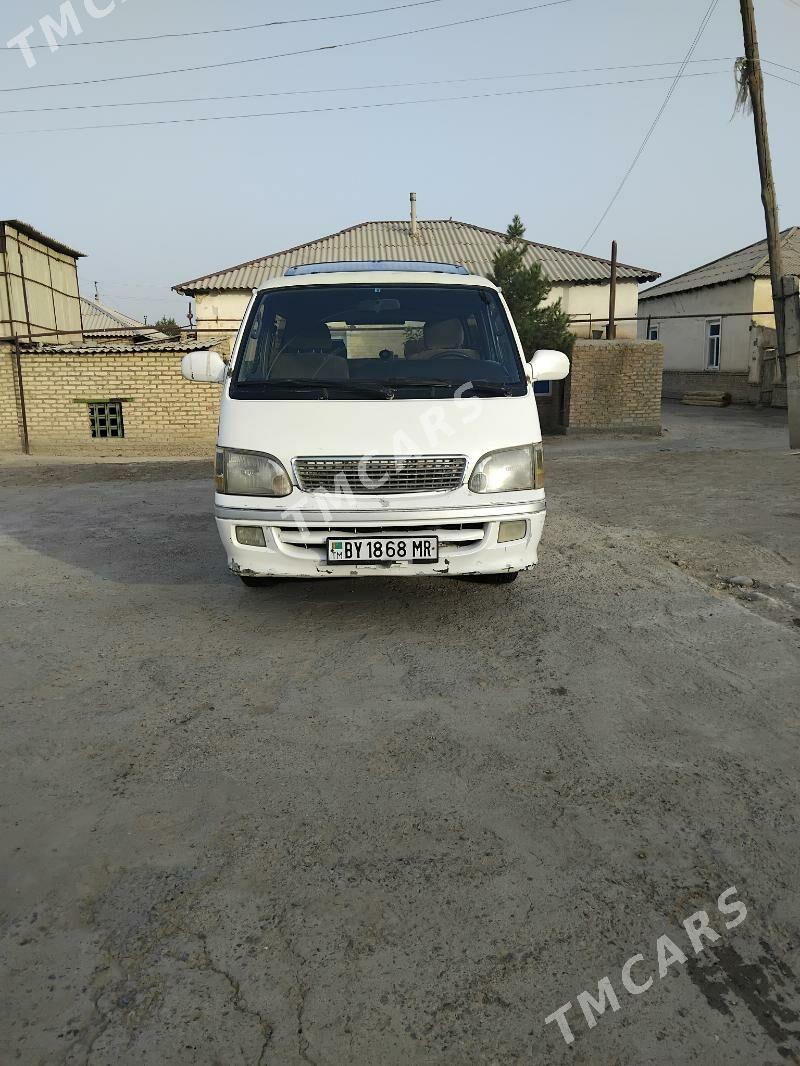 Toyota Hiace 2001 - 50 000 TMT - Mary - img 4
