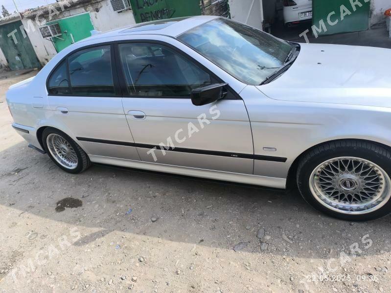 BMW 525 2002 - 130 000 TMT - Balkanabat - img 5
