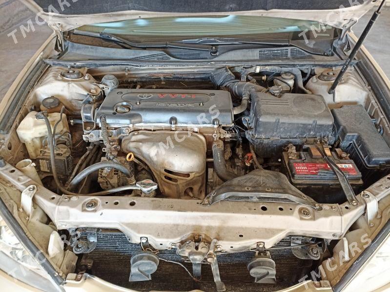 Toyota Camry 2004 - 135 000 TMT - Мары - img 9
