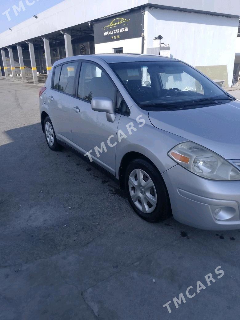 Nissan Versa 2010 - 120 000 TMT - Кака - img 3