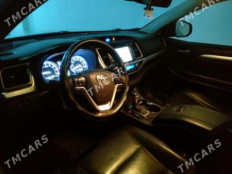 Toyota Highlander 2018 - 420 000 TMT - Дянев - img 3