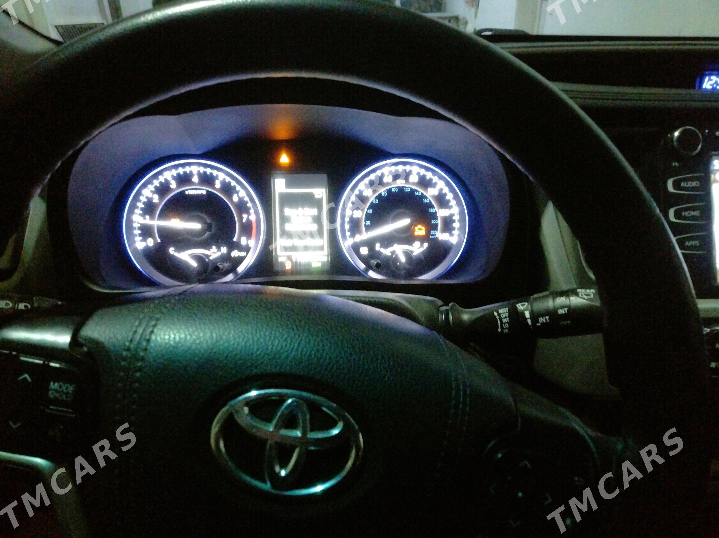Toyota Highlander 2018 - 420 000 TMT - Дянев - img 8