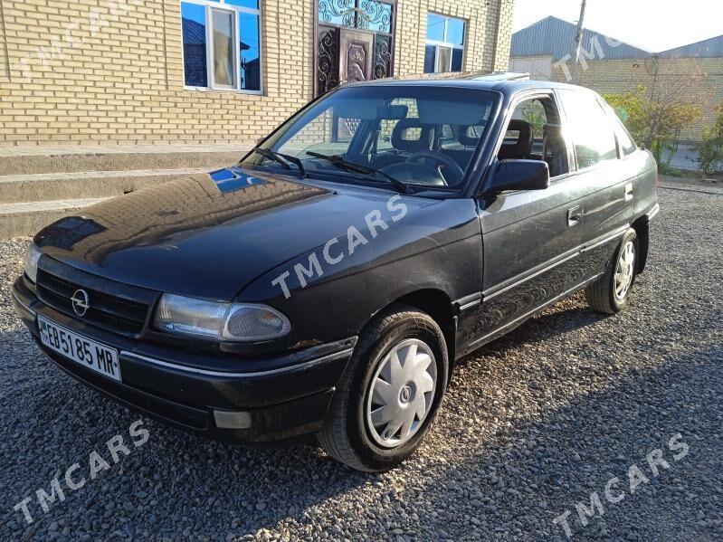 Opel Astra 1992 - 30 000 TMT - Mary - img 5