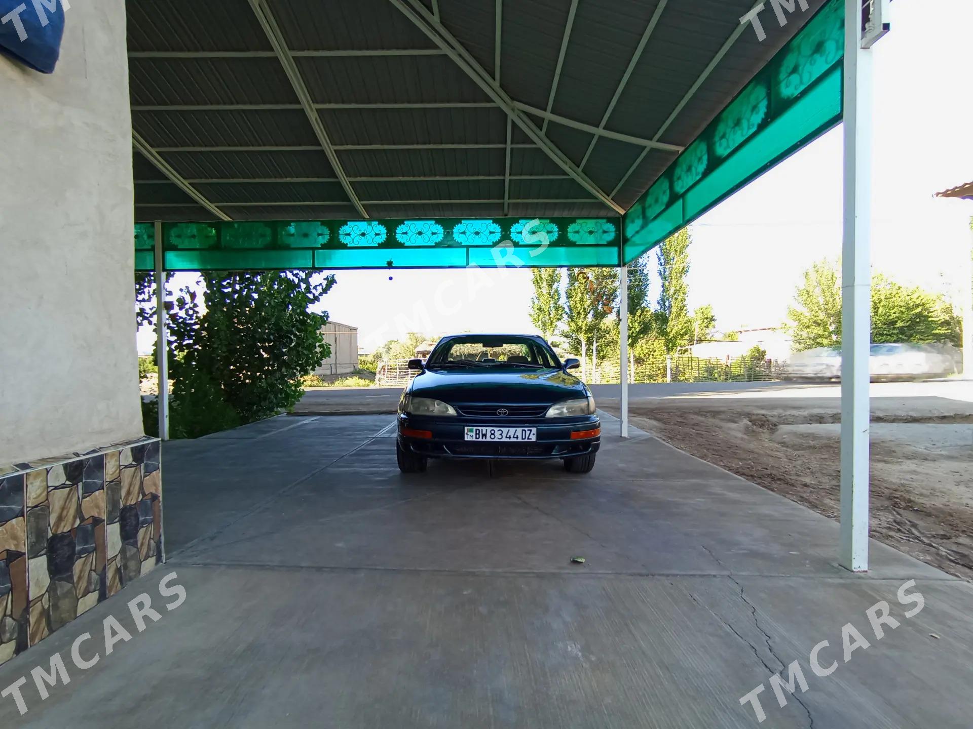 Toyota Camry 1993 - 75 000 TMT - Gubadag - img 4