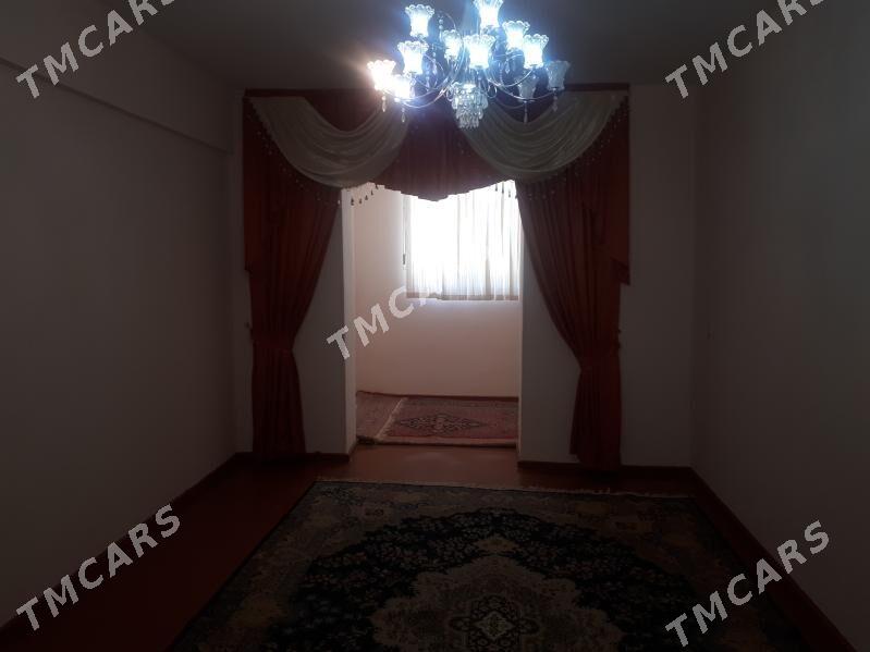 квартира 210 квартале - Балканабат - img 4
