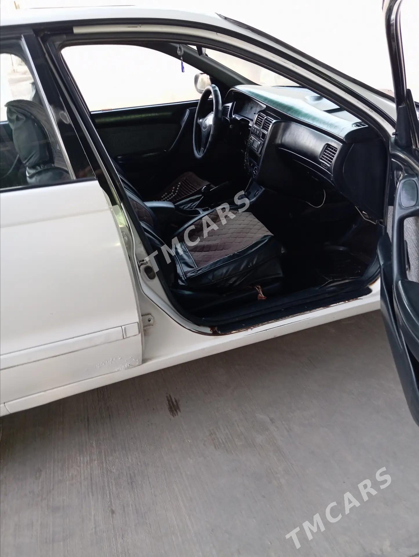 Toyota Carina 1993 - 72 000 TMT - Губадаг - img 2