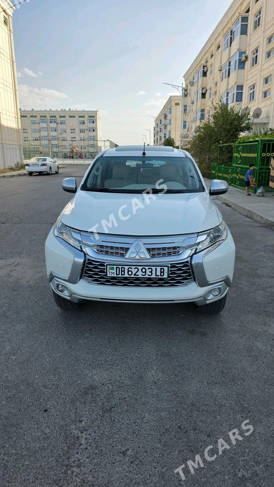 Mitsubishi Montero Sport 2019 - 350 000 TMT - Türkmenabat - img 8